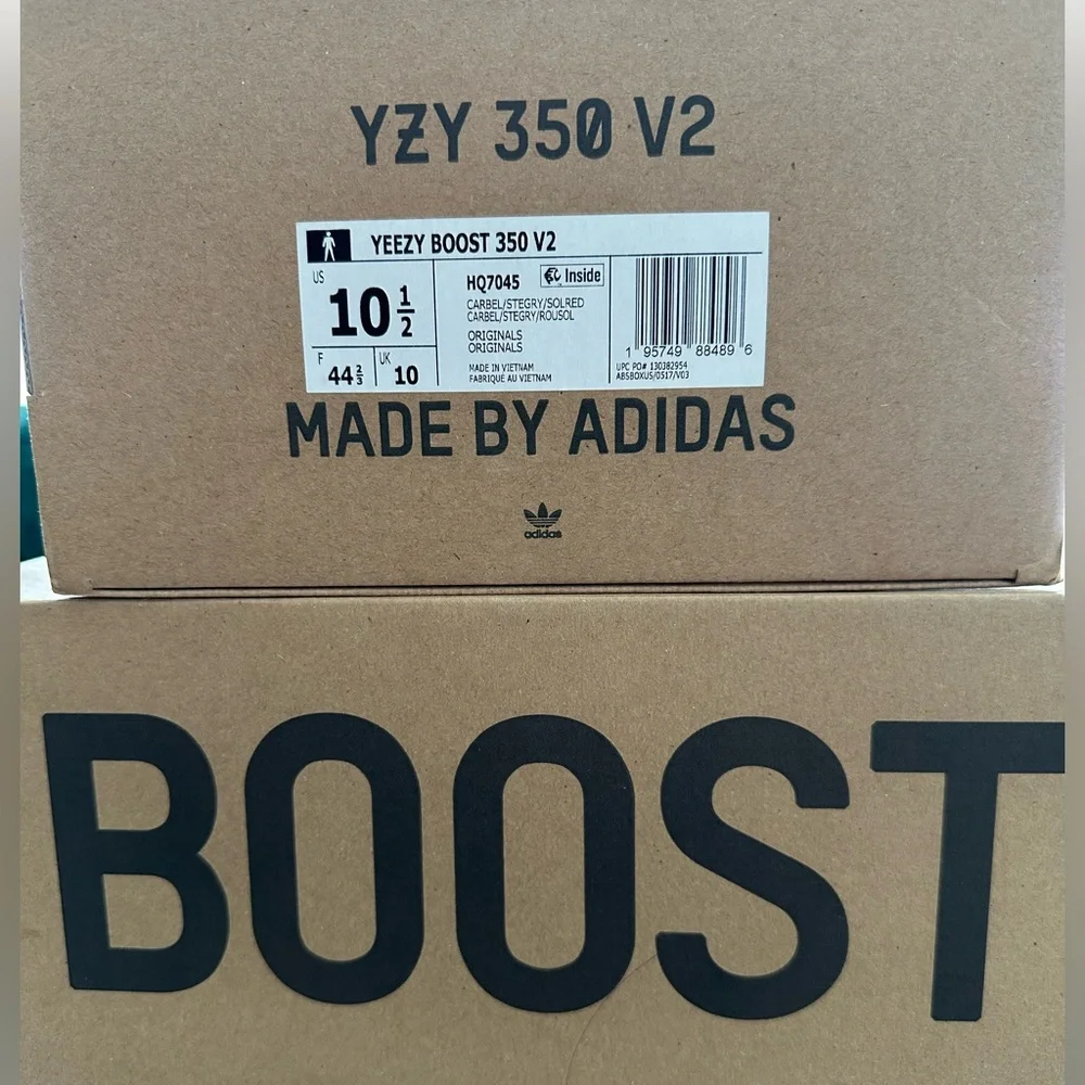 Yeezy boost 350 V2 - Picture 2 of 2